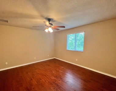 2552 Sw Marshfield Court - Photo Thumbnail 12