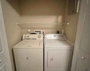 2552 Sw Marshfield Court - Photo Thumbnail 15