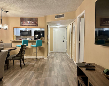 4156 Inverrary Drive - Photo Thumbnail 7