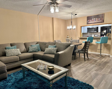 4156 Inverrary Drive - Photo Thumbnail 2