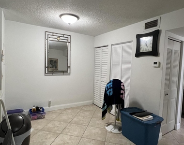 10709 Cleary Boulevard - Photo Thumbnail 6
