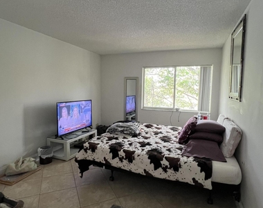 10709 Cleary Boulevard - Photo Thumbnail 3