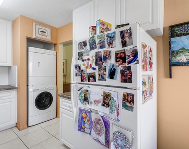 29 Stratford Lane W - Photo Thumbnail 16