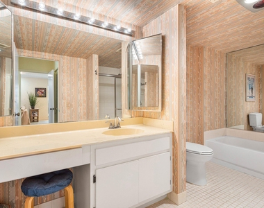 29 Stratford Lane W - Photo Thumbnail 23