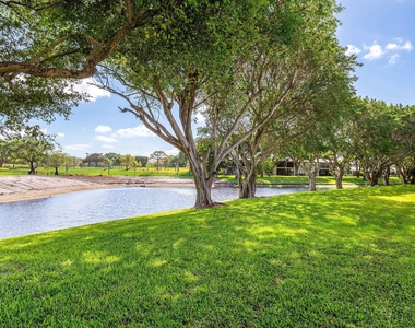 29 Stratford Lane W - Photo Thumbnail 29