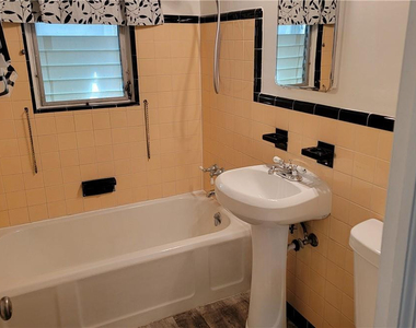 1816 Roosevelt Street - Photo Thumbnail 8