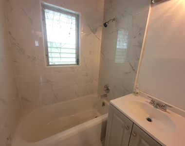 1816 Roosevelt Street - Photo Thumbnail 10