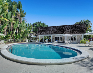 3119 Oakland Shores Drive - Photo Thumbnail 5