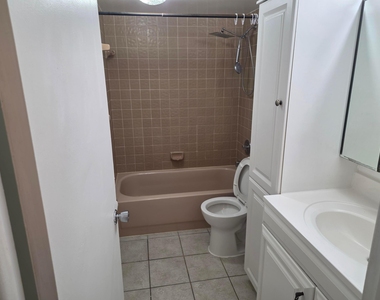 170 Se 7th Street Se - Photo Thumbnail 30