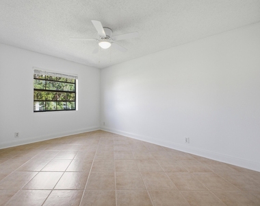 321 Norwood Terrace - Photo Thumbnail 22