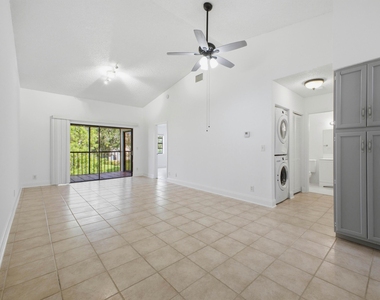321 Norwood Terrace - Photo Thumbnail 6