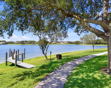 321 Norwood Terrace - Photo Thumbnail 30