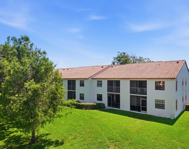 321 Norwood Terrace - Photo Thumbnail 2