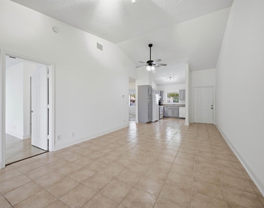 321 Norwood Terrace - Photo Thumbnail 7