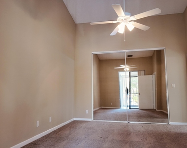 5418 Firenze Drive - Photo Thumbnail 11