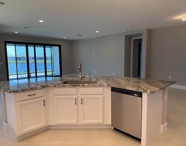 12449 Sw La Costa Street - Photo Thumbnail 6
