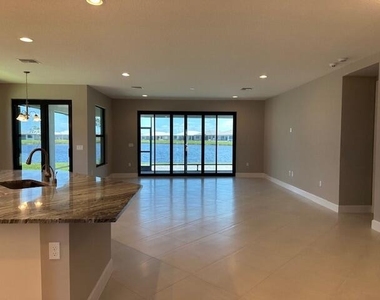 12449 Sw La Costa Street - Photo Thumbnail 3