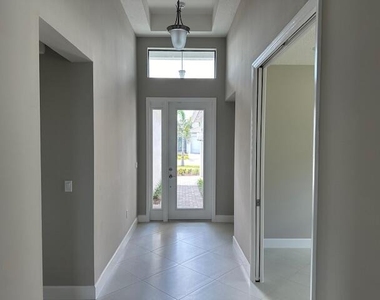 12449 Sw La Costa Street - Photo Thumbnail 2
