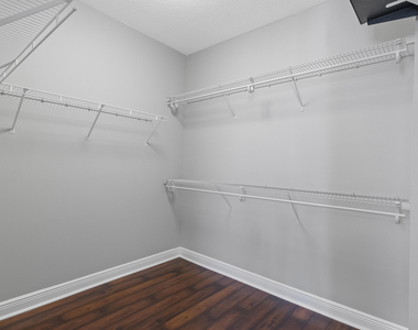 3238 Sw 16th Terrace - Photo Thumbnail 13