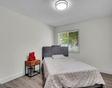 10108 Sw 53rd Court - Photo Thumbnail 36