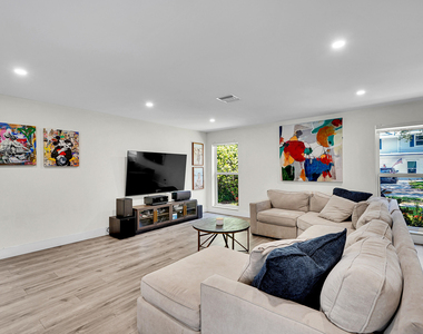 10108 Sw 53rd Court - Photo Thumbnail 10