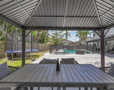 10108 Sw 53rd Court - Photo Thumbnail 40