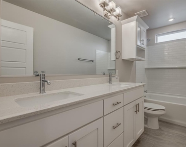 520 Nw 176th Terrace - Photo Thumbnail 37