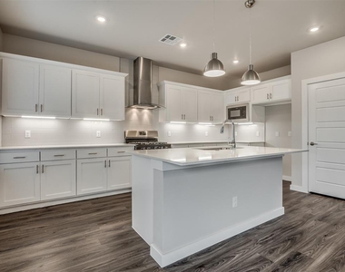 520 Nw 176th Terrace - Photo Thumbnail 24