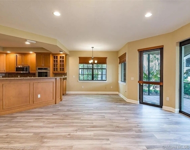 7551 Old Thyme Court - Photo Thumbnail 8