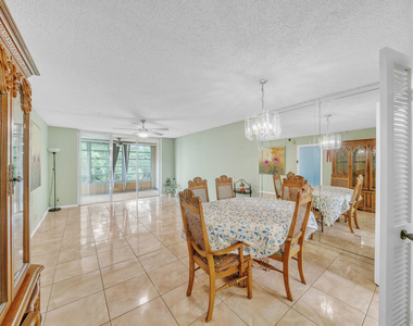 3070 Nw 48th Terrace - Photo Thumbnail 7