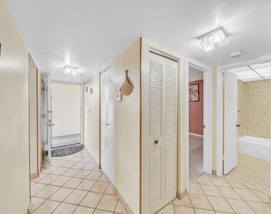 3070 Nw 48th Terrace - Photo Thumbnail 21