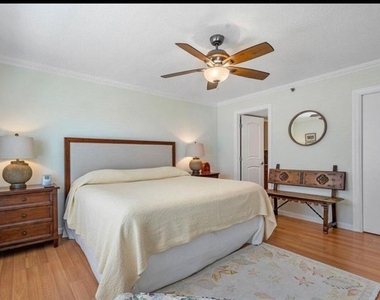 896 N Federal Highway - Photo Thumbnail 6