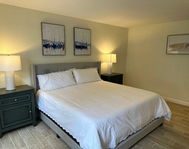 1608 Shaker Circle - Photo Thumbnail 14