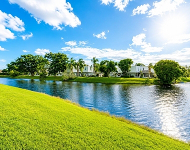 1608 Shaker Circle - Photo Thumbnail 20