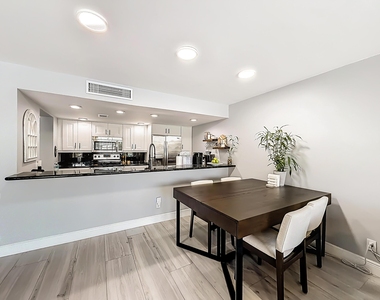 11313 Nw 15th Street - Photo Thumbnail 20