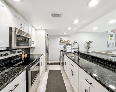 11313 Nw 15th Street - Photo Thumbnail 15