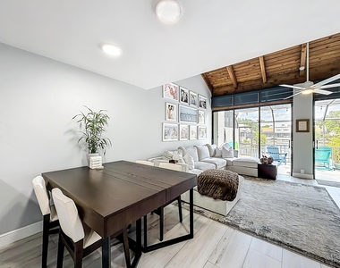 11313 Nw 15th Street - Photo Thumbnail 18