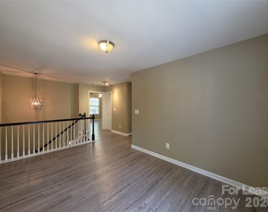 15417 Tully House Court - Photo Thumbnail 9