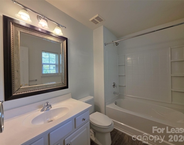 15417 Tully House Court - Photo Thumbnail 16