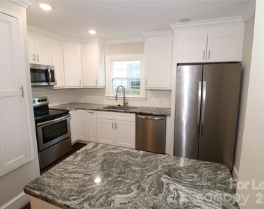 2227 Celia Avenue - Photo Thumbnail 6