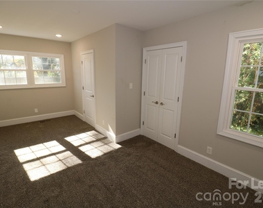 2227 Celia Avenue - Photo Thumbnail 10