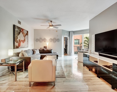 235 Ne 1st Street - Photo Thumbnail 7