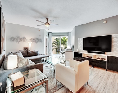 235 Ne 1st Street - Photo Thumbnail 6