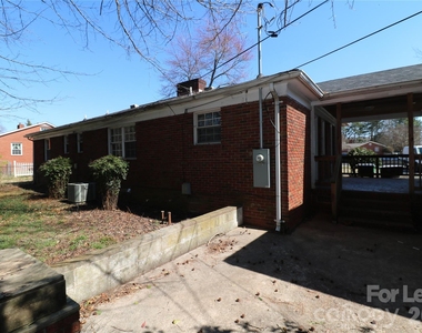 3741 N Sharon Amity Road - Photo Thumbnail 31