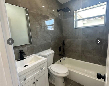 1330 Ne 41st Drive - Photo Thumbnail 9