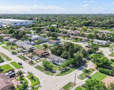 307 Nw 6th Street - Photo Thumbnail 7