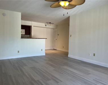 875 Riverside Drive - Photo Thumbnail 2