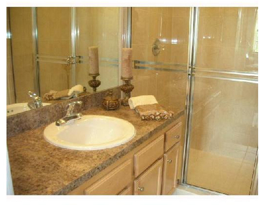 6729 Coral Lake Drive - Photo Thumbnail 9