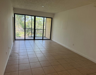 6729 Coral Lake Drive - Photo Thumbnail 21