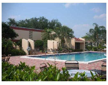 6729 Coral Lake Drive - Photo Thumbnail 1